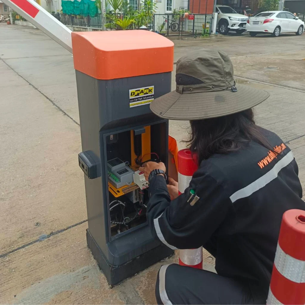 ผลงานการติดตั้งไม้กั้น