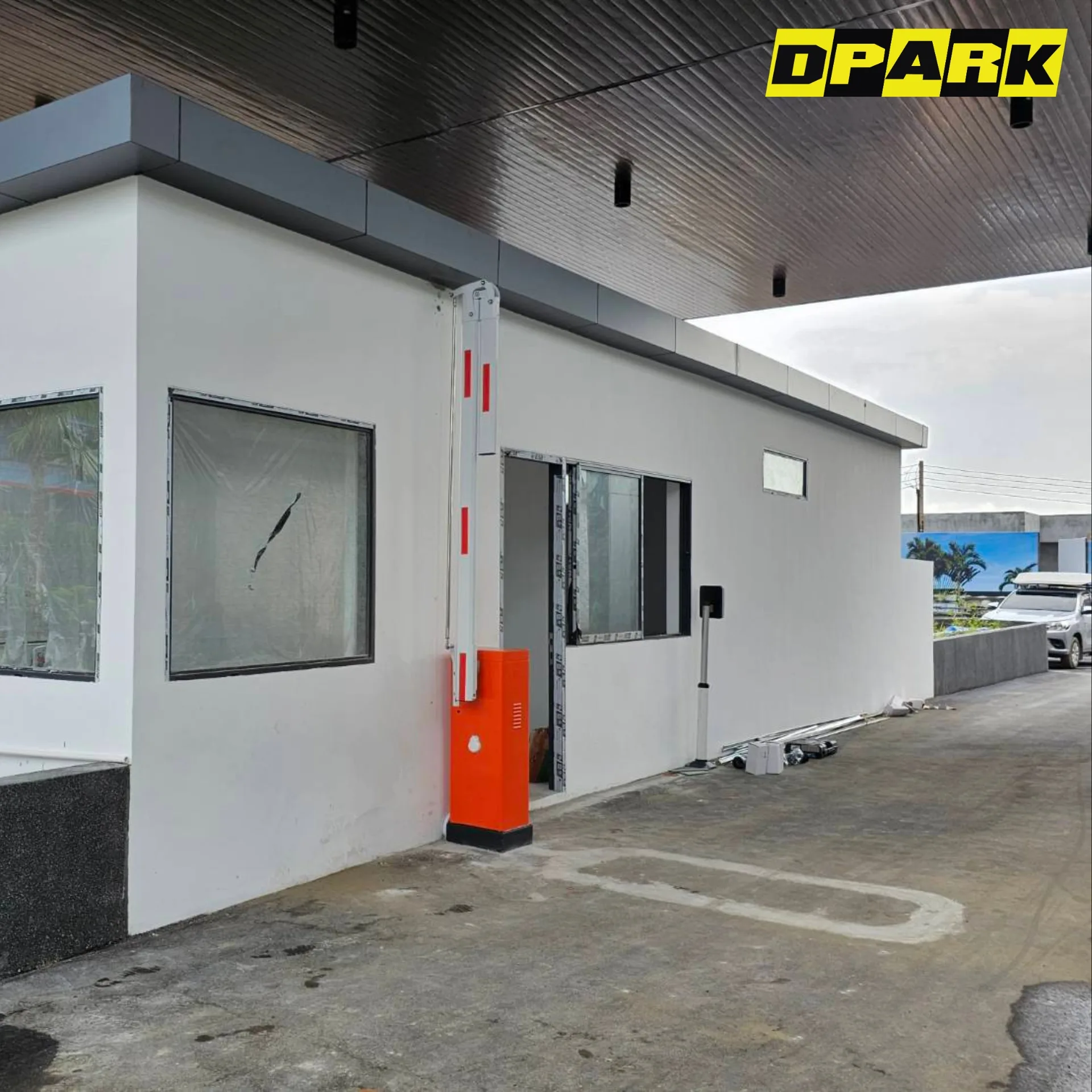 ติดตั้งแขนไม้กั้นแบบพับ ชลบุรี มุมกว้างหน้า ป้อมยาม หมู่บ้าน